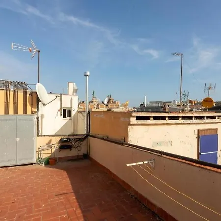 Sunshine Portside Gothic *