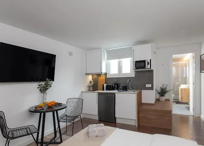 Sunshine Portside Gothic * Barcelona