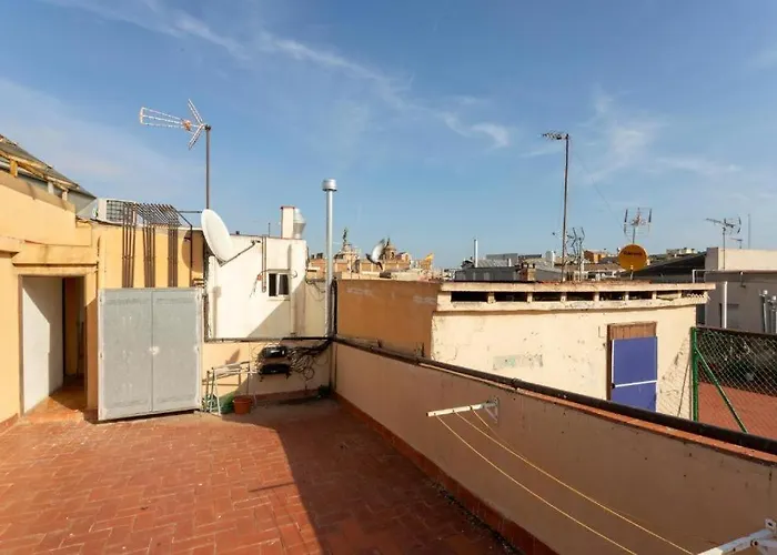 Sunshine Portside Gothic *